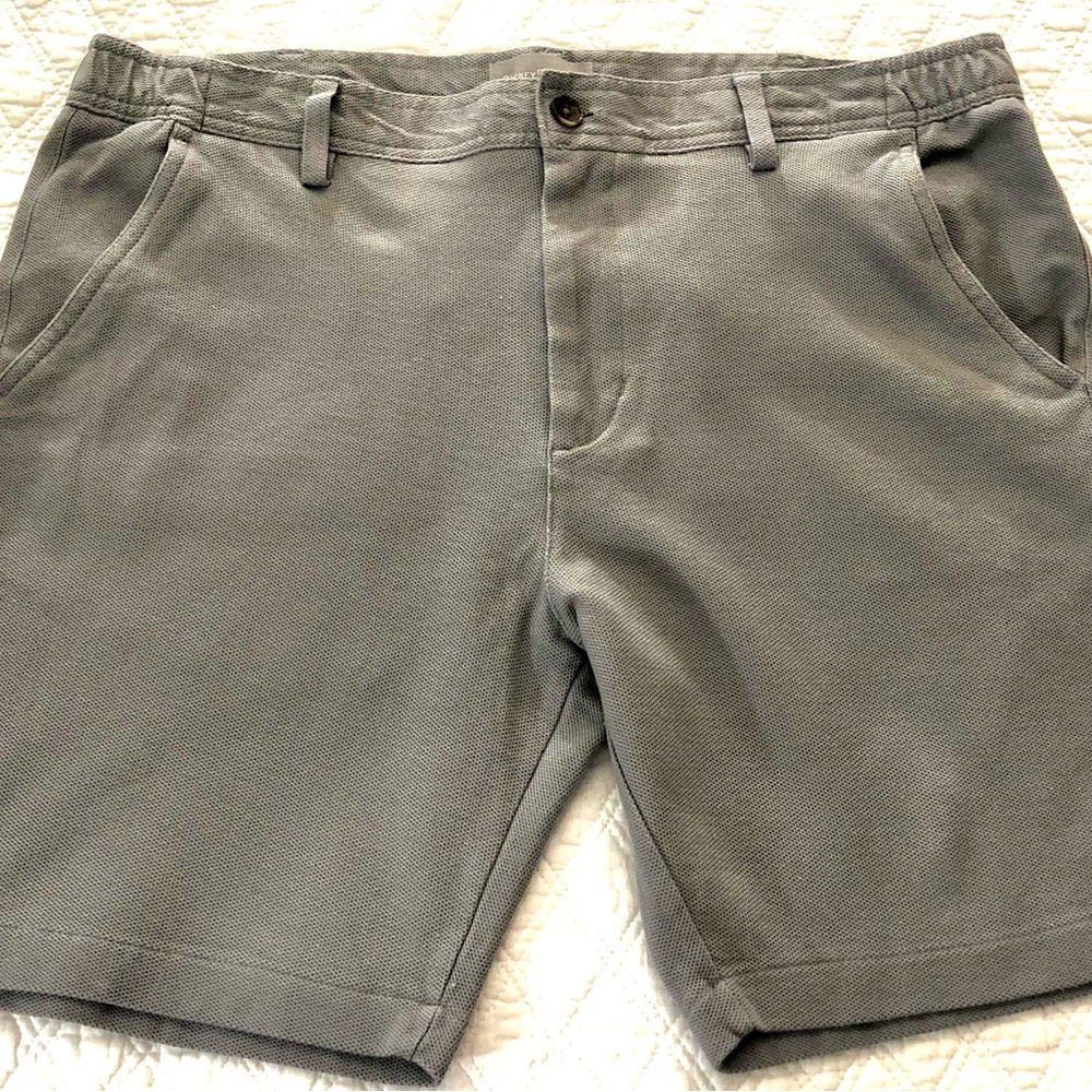 Hickey Freeman Men's Classic Gray Knit Shorts